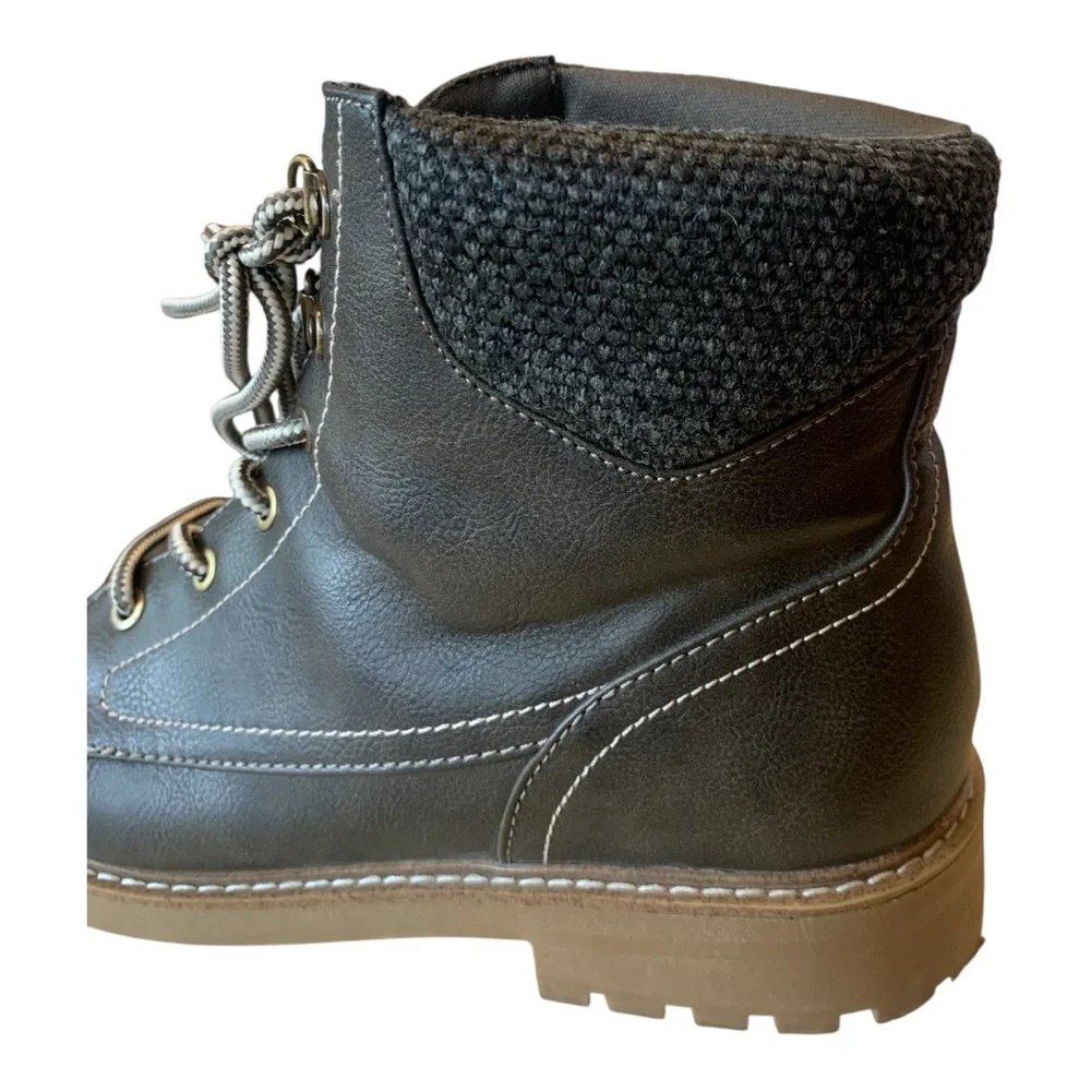 St. John's Bay Durham Black Faux Leather Women’s Boots Lace‎ Up Memory Foam Sz 9